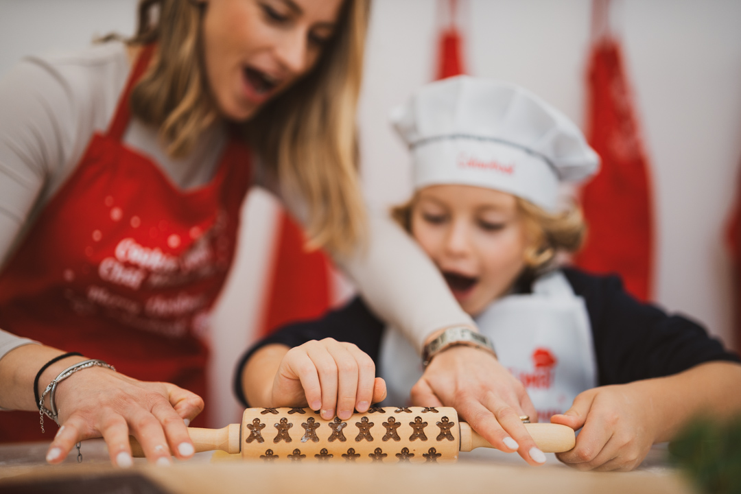 mamma e figlio ce cucinano