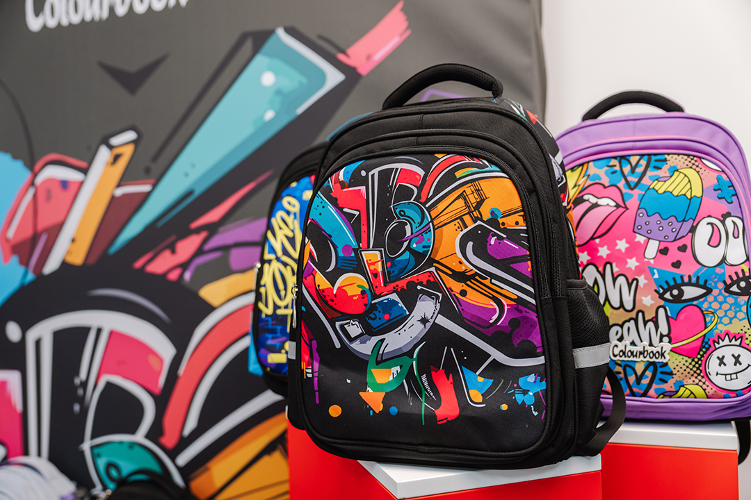 _PC15658colorbook copia Linea Urban con zaino maschile e femminile